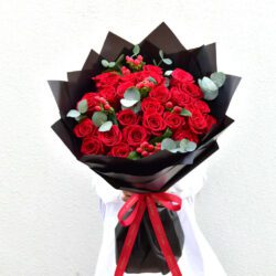 Valentine's day roses Lower Kabete, Valentine's day gifts Nairobi, Romantic roses bouquet Kenya, Valentine surprise Lower Kabete, Fresh roses delivery Lower Kabete